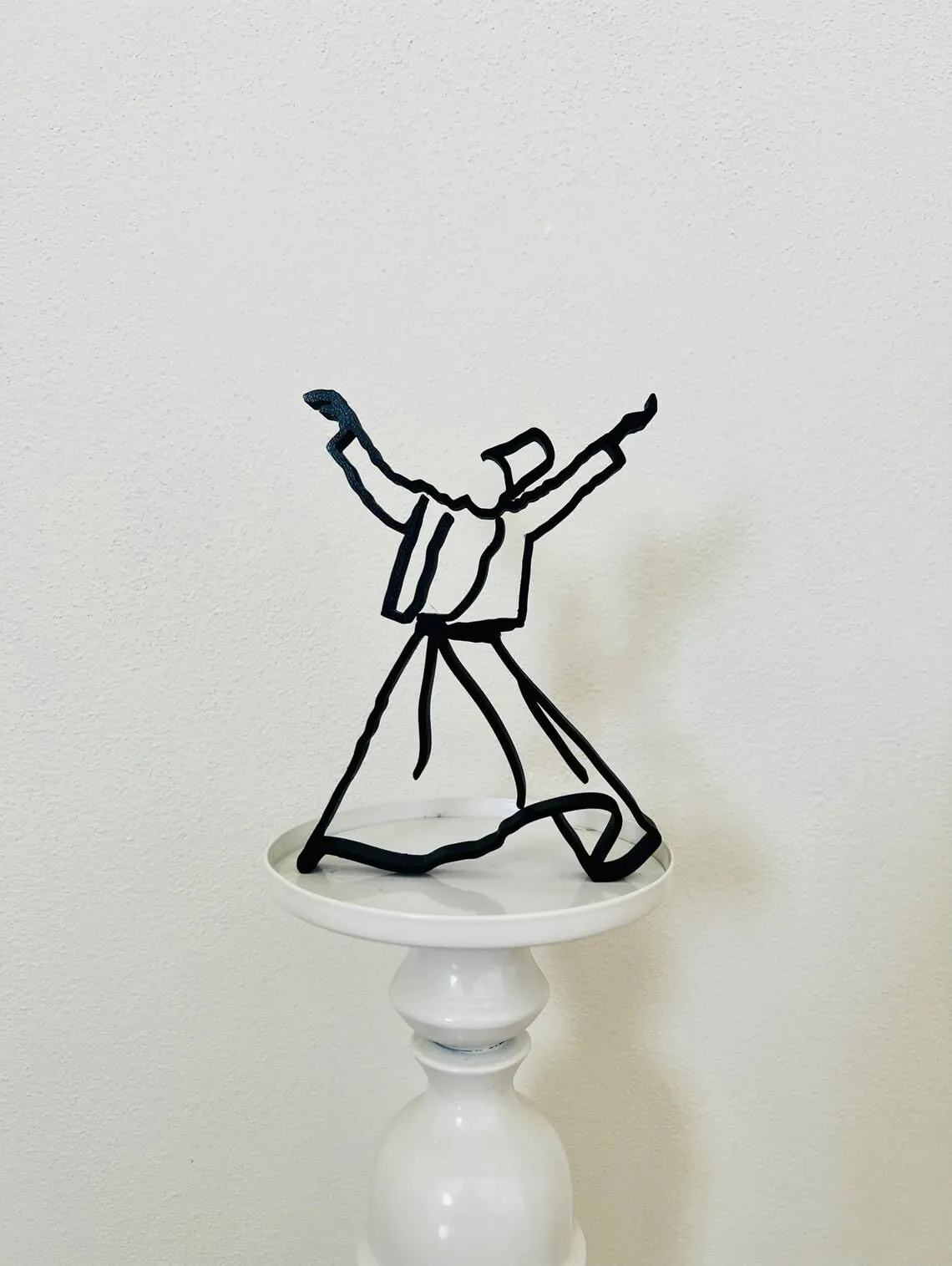 EROTNGO Rumi Inspired Tabletop Figurine - Persian Poet Minimalist Sculpture for Bookshelves and Windowsills