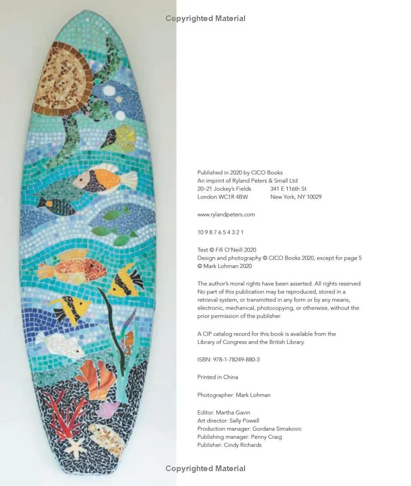 Surfside Style: Relaxed living by the coast - Hardcover Book
